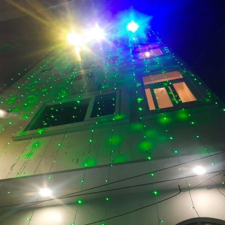Hotel Blue Star Varanasi Dış mekan fotoğraf