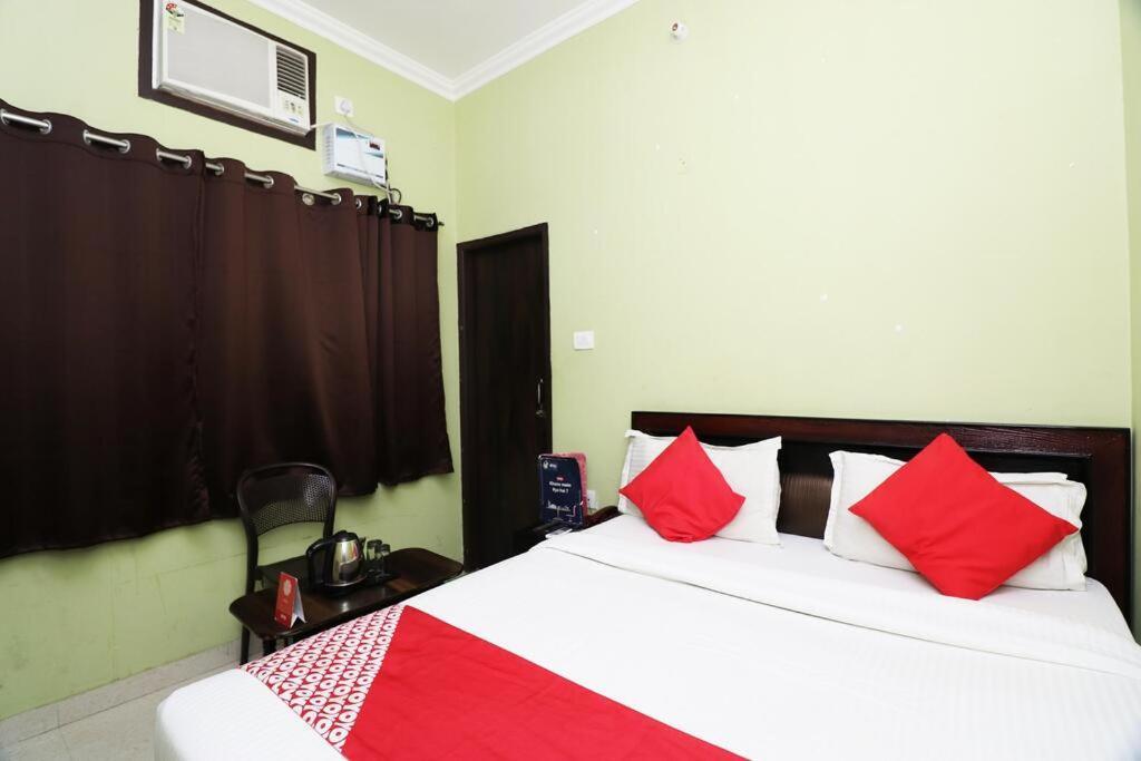 Hotel Blue Star Varanasi Dış mekan fotoğraf