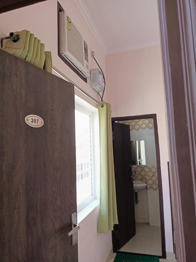 Hotel Blue Star Varanasi Dış mekan fotoğraf