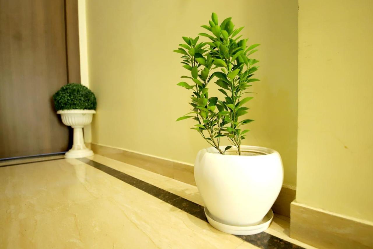Hotel Blue Star Varanasi Dış mekan fotoğraf