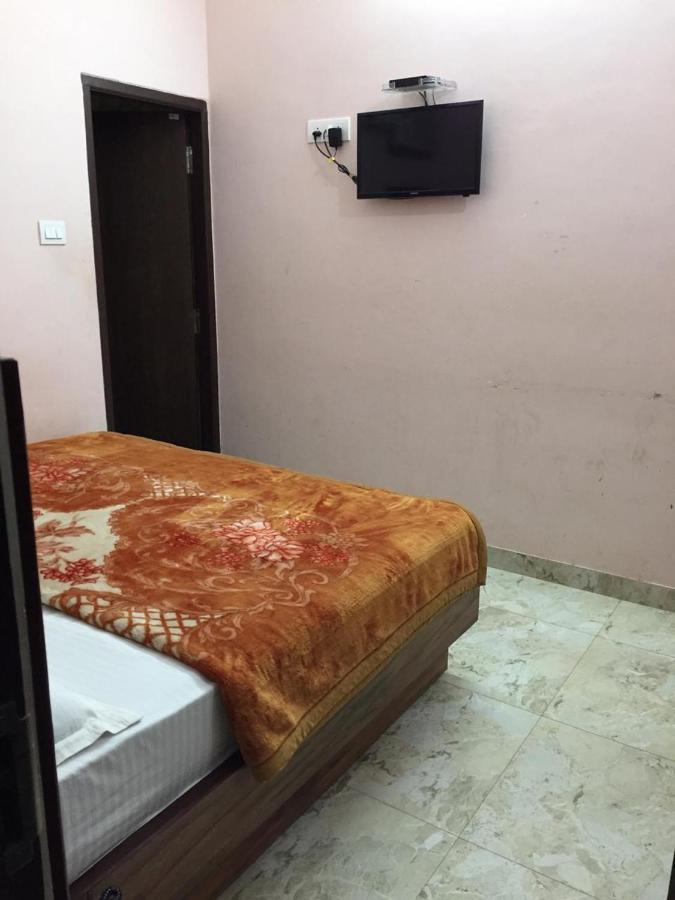 Hotel Blue Star Varanasi Dış mekan fotoğraf