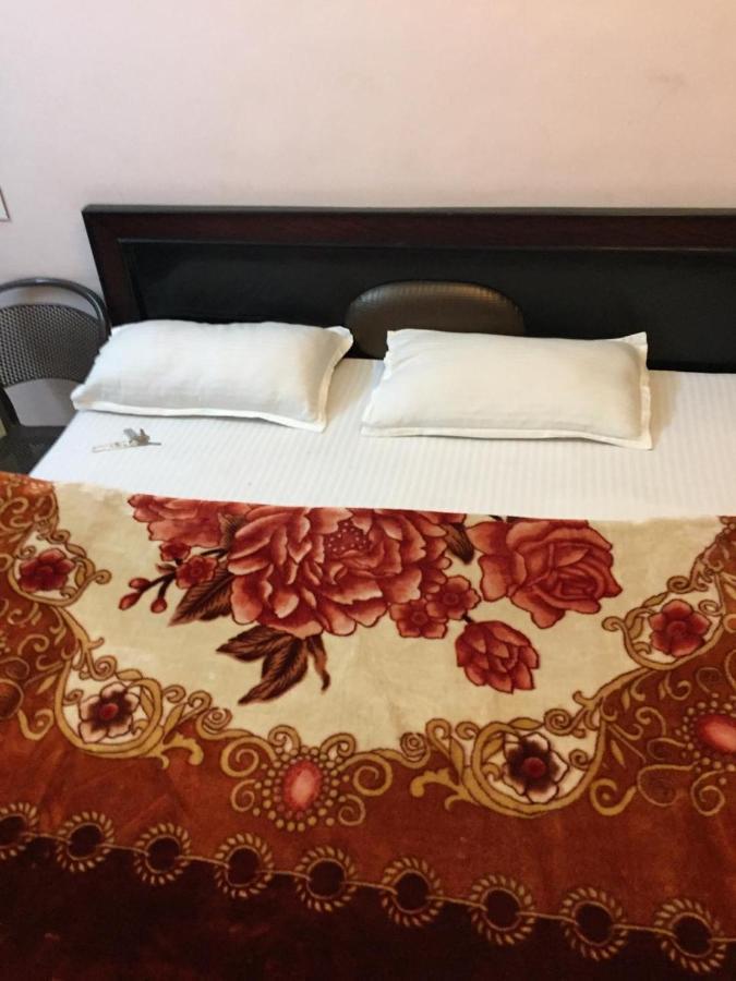 Hotel Blue Star Varanasi Dış mekan fotoğraf