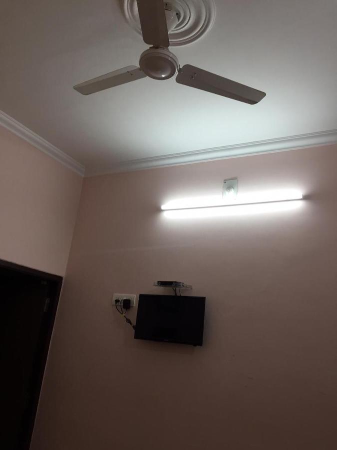 Hotel Blue Star Varanasi Dış mekan fotoğraf