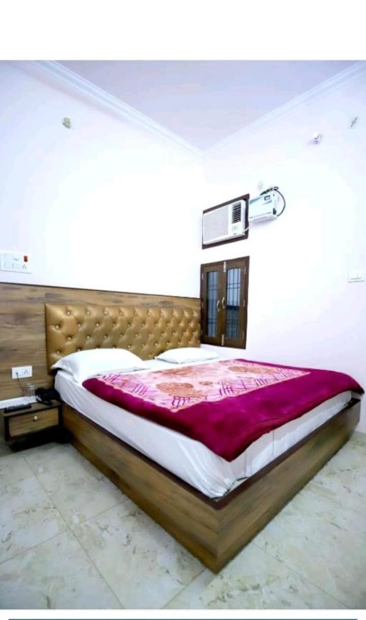 Hotel Blue Star Varanasi Dış mekan fotoğraf